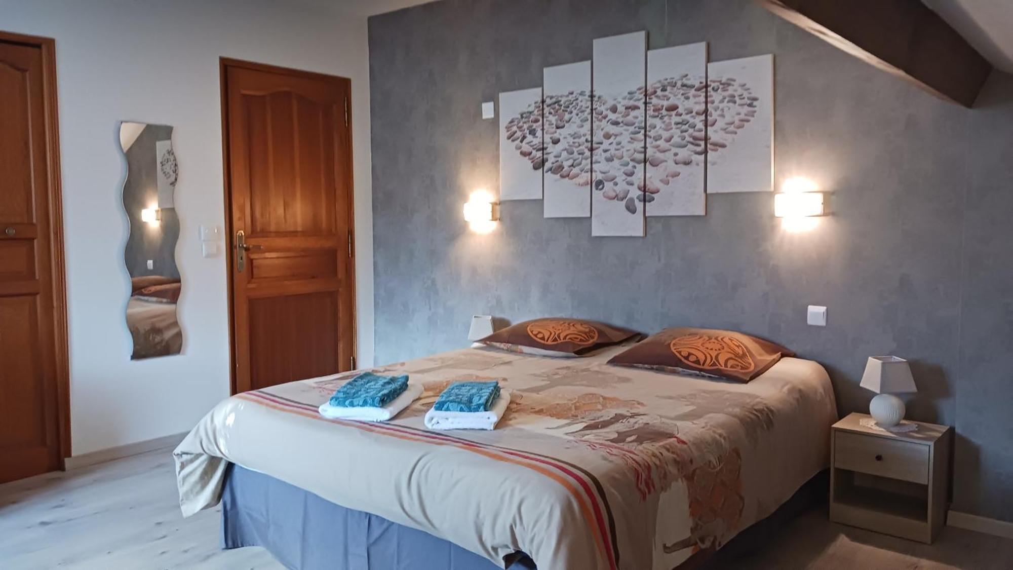 A La Joie De Vivre Chez L'Habitant Banat 外观 照片